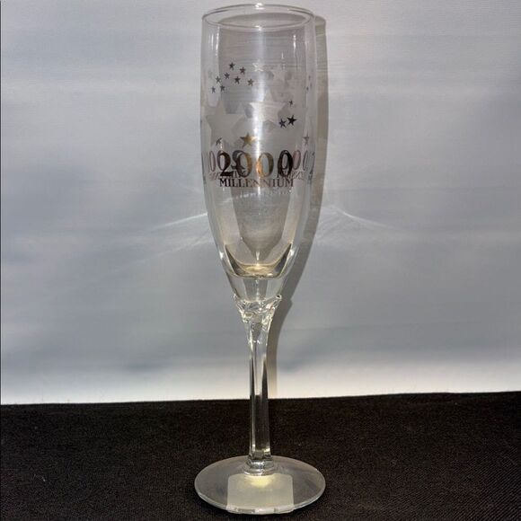 Libbey Gray and Black Drinkware Set for Elegant Dining - Picture 6 of 9